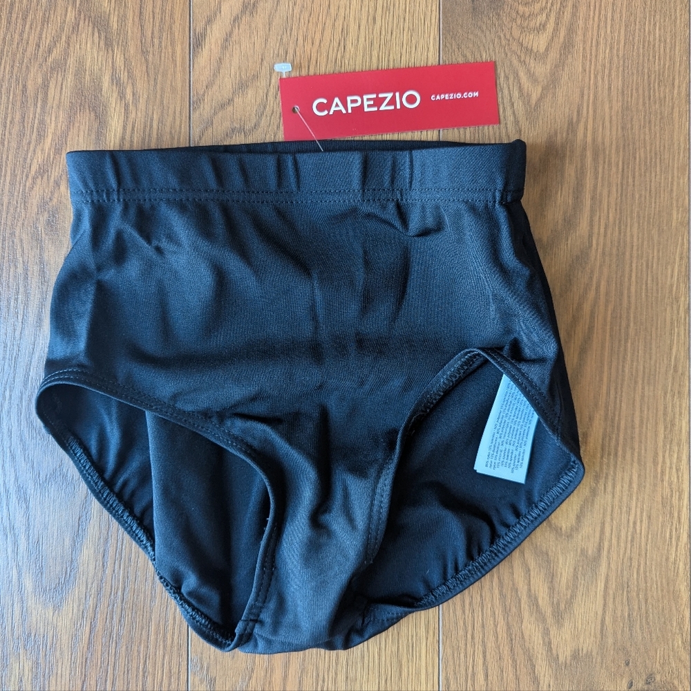 Capezio Team Dance Briefs Black Women's XS NWT TB111